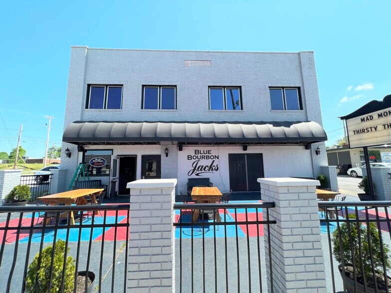 1310 N Main St, High Point, NC for sale - Building Photo - Image 1 of 1