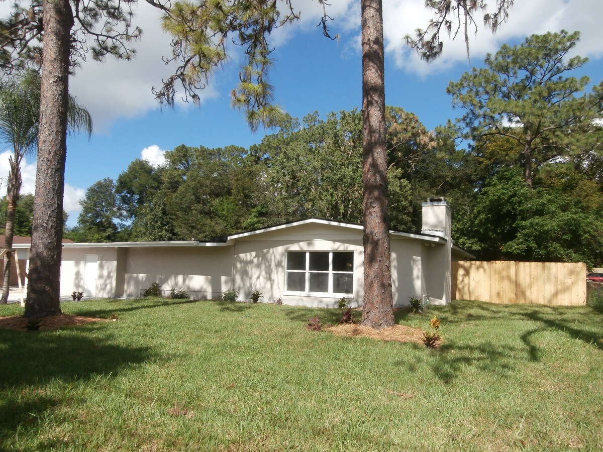 4308 N Pine Hills Rd, Orlando, FL 32808