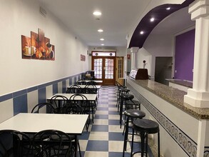 Retail in Esparreguera, Barcelona for lease Interior Photo- Image 1 of 8