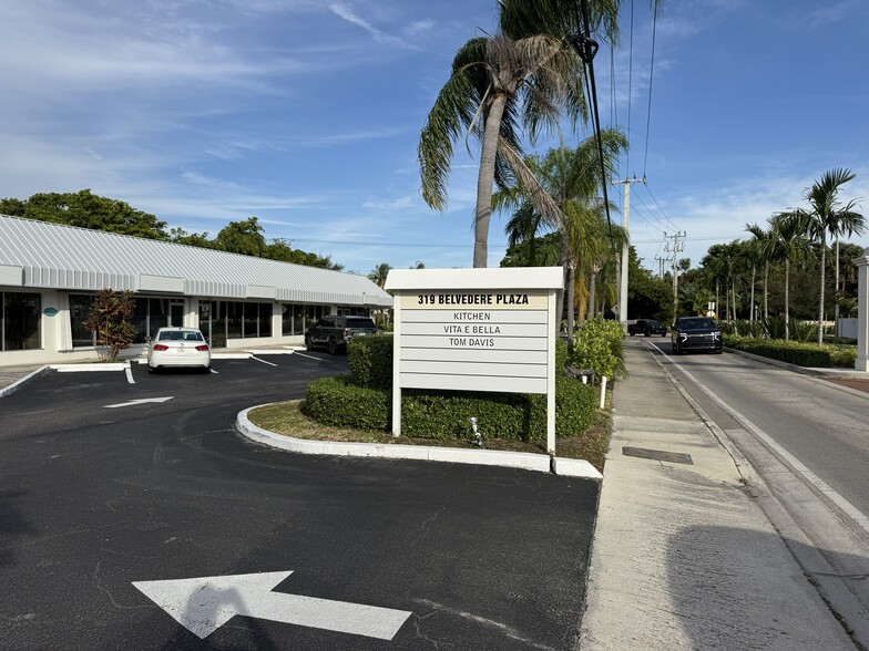 319 Belvedere Rd, West Palm Beach, FL for lease - Building Photo - Image 3 of 4