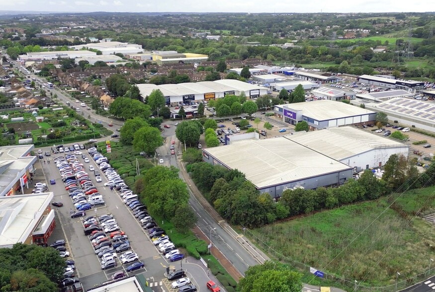 CANTERBURY RETAIL PARK portfolio of 2 properties for sale on LoopNet.com - Aerial - Image 3 of 12