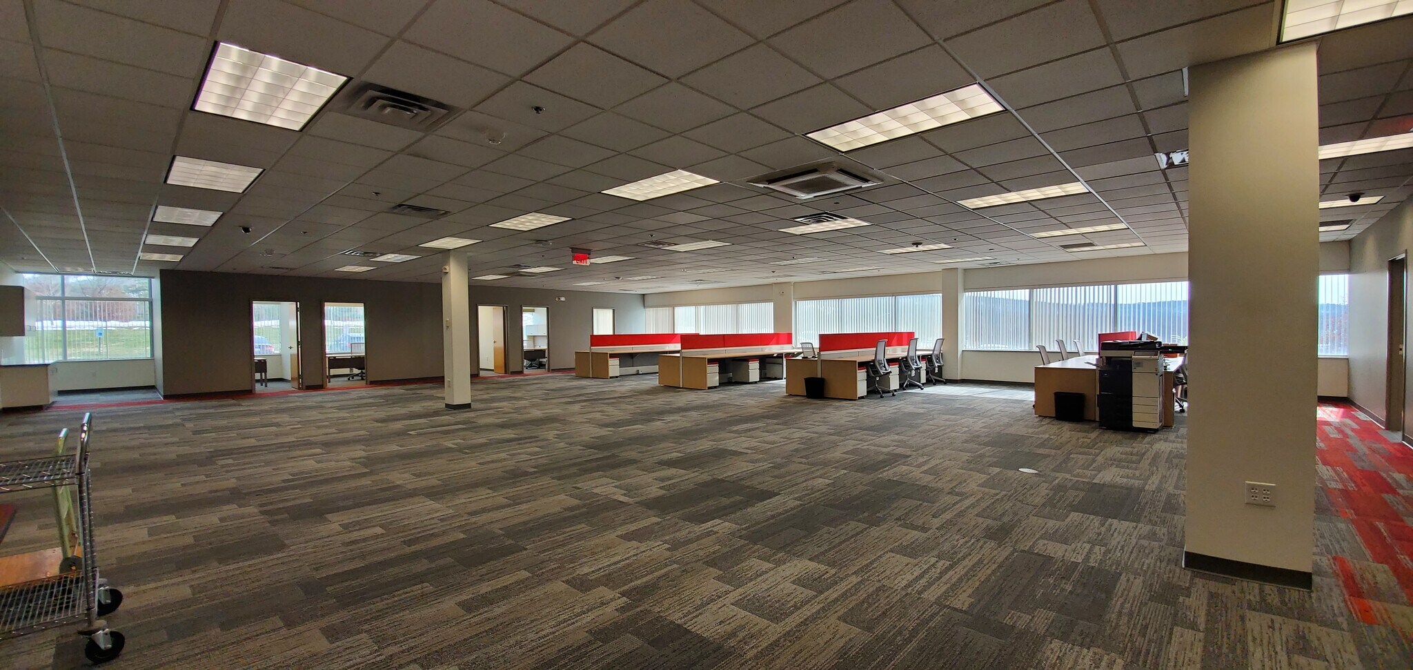 52 Glenmaura National Blvd, Moosic, PA for lease Interior Photo- Image 1 of 4