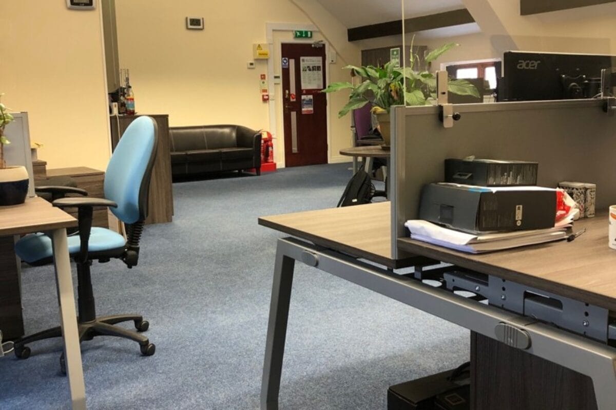 Devonshire Gate, Sampford Peverell for lease Interior Photo- Image 1 of 1