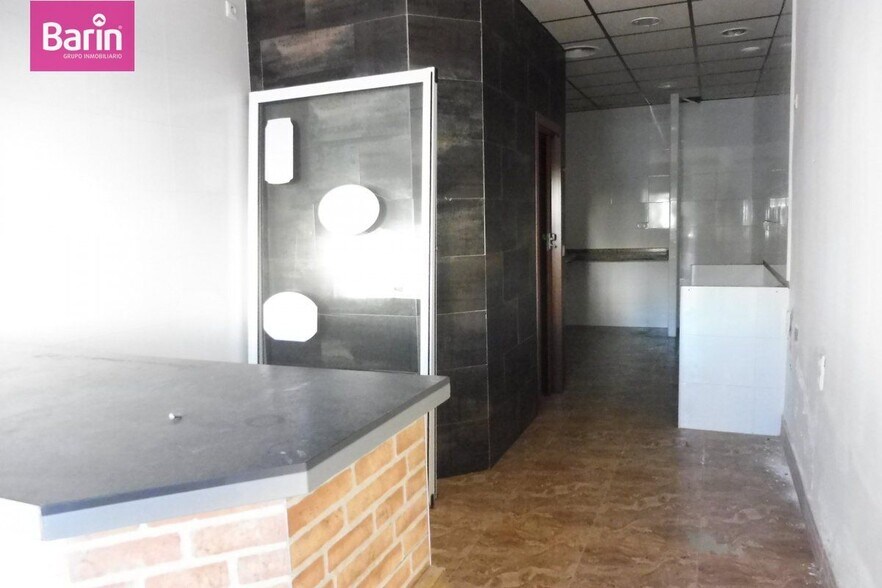 Retail in Córdoba for sale - Building Photo - Image 1 of 4
