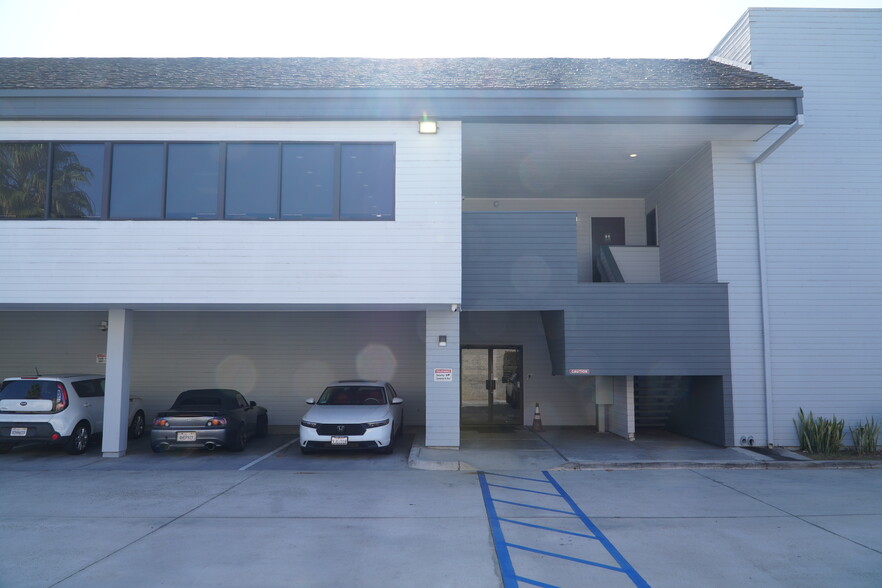 140 S Flower St, Orange, CA for lease - Building Photo - Image 2 of 19