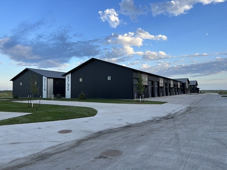 9754 S 98th Ave, Horace, ND for lease - Building Photo - Image 2 of 17
