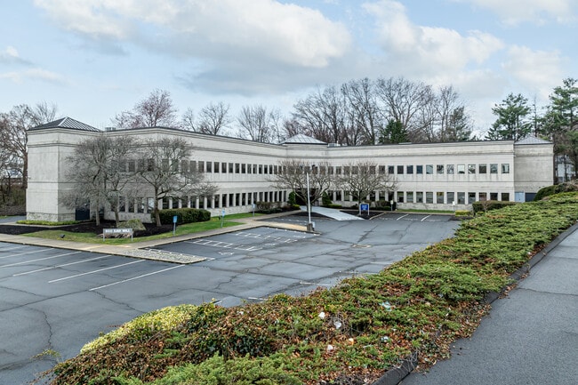 More details for 600 Saw Mill Rd, West Haven, CT - Office for Sale
