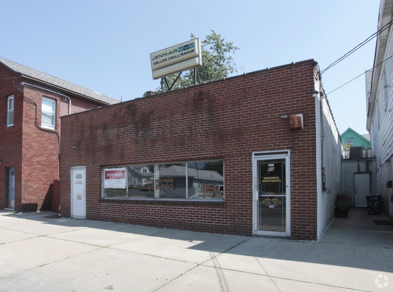 66 Georges Rd, New Brunswick, NJ for lease - Building Photo - Image 2 of 18