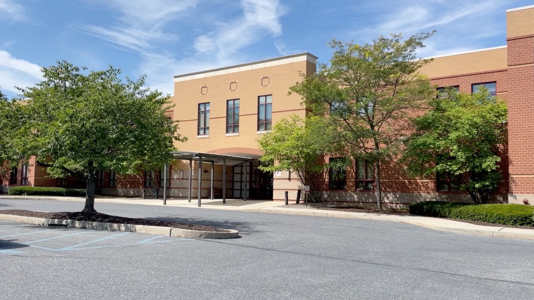 5325 Northgate Dr, Bethlehem, PA for lease Building Photo- Image 1 of 13