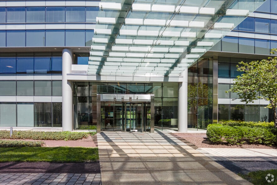 6361 Walker Ln, Alexandria, VA for sale - Building Photo - Image 1 of 1