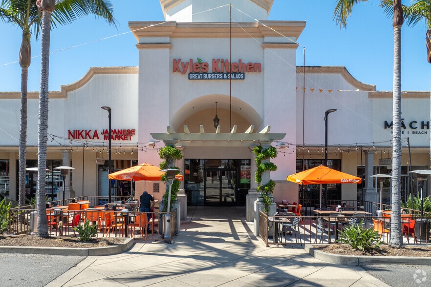 5701-5749 Calle Real, Goleta, CA for lease - Building Photo - Image 2 of 4