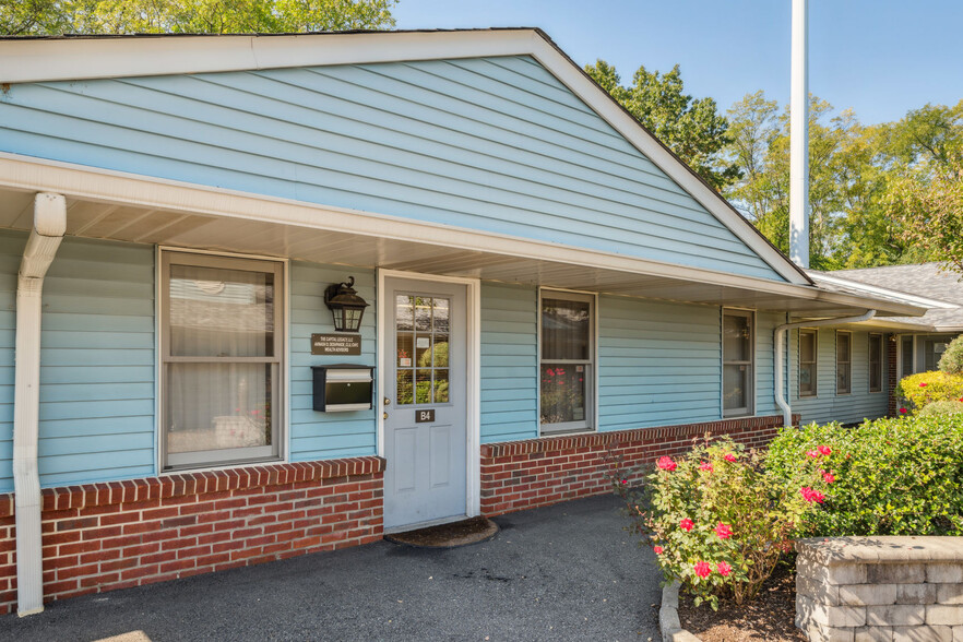 573-577 Cranbury-south River Rd, East Brunswick, NJ for sale - Building Photo - Image 1 of 1