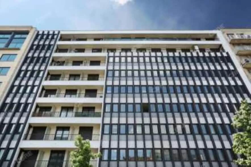 Office in Neuilly-sur-Seine for lease - Building Photo - Image 1 of 10