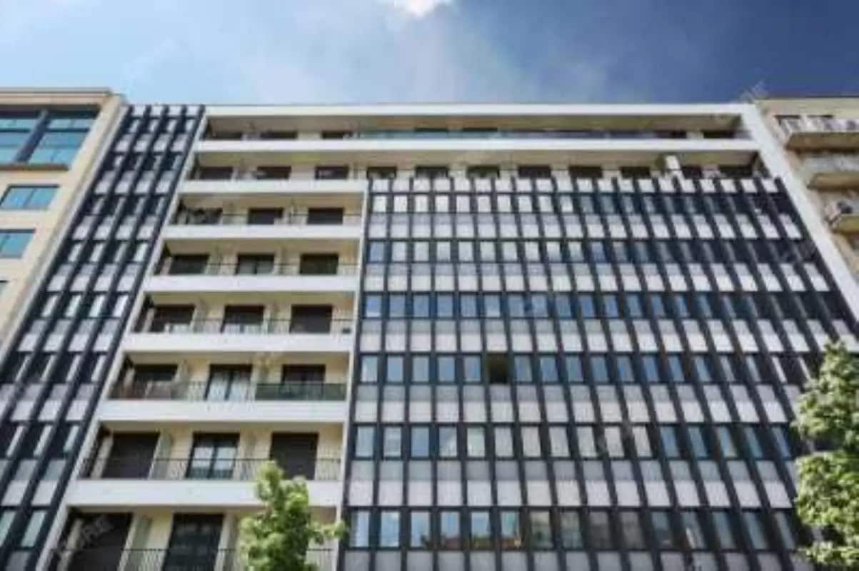 Office in Neuilly-sur-Seine for lease Building Photo- Image 1 of 11