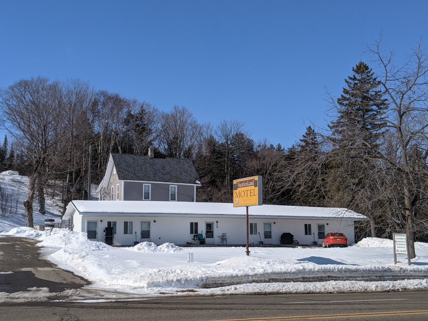 910 State, Saint Ignace, MI for sale Primary Photo- Image 1 of 1