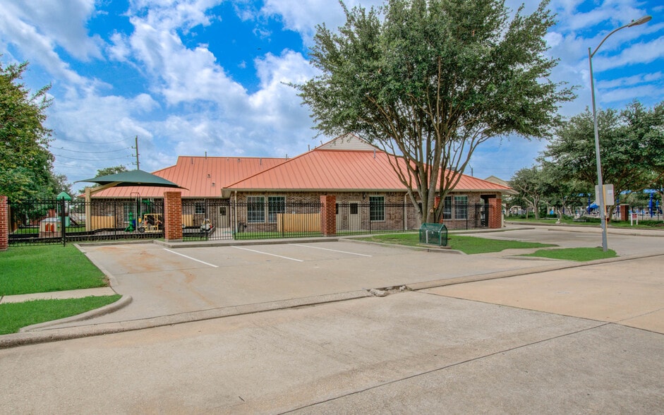 19647 River Bottom Rd, Katy, TX for sale - Building Photo - Image 3 of 36