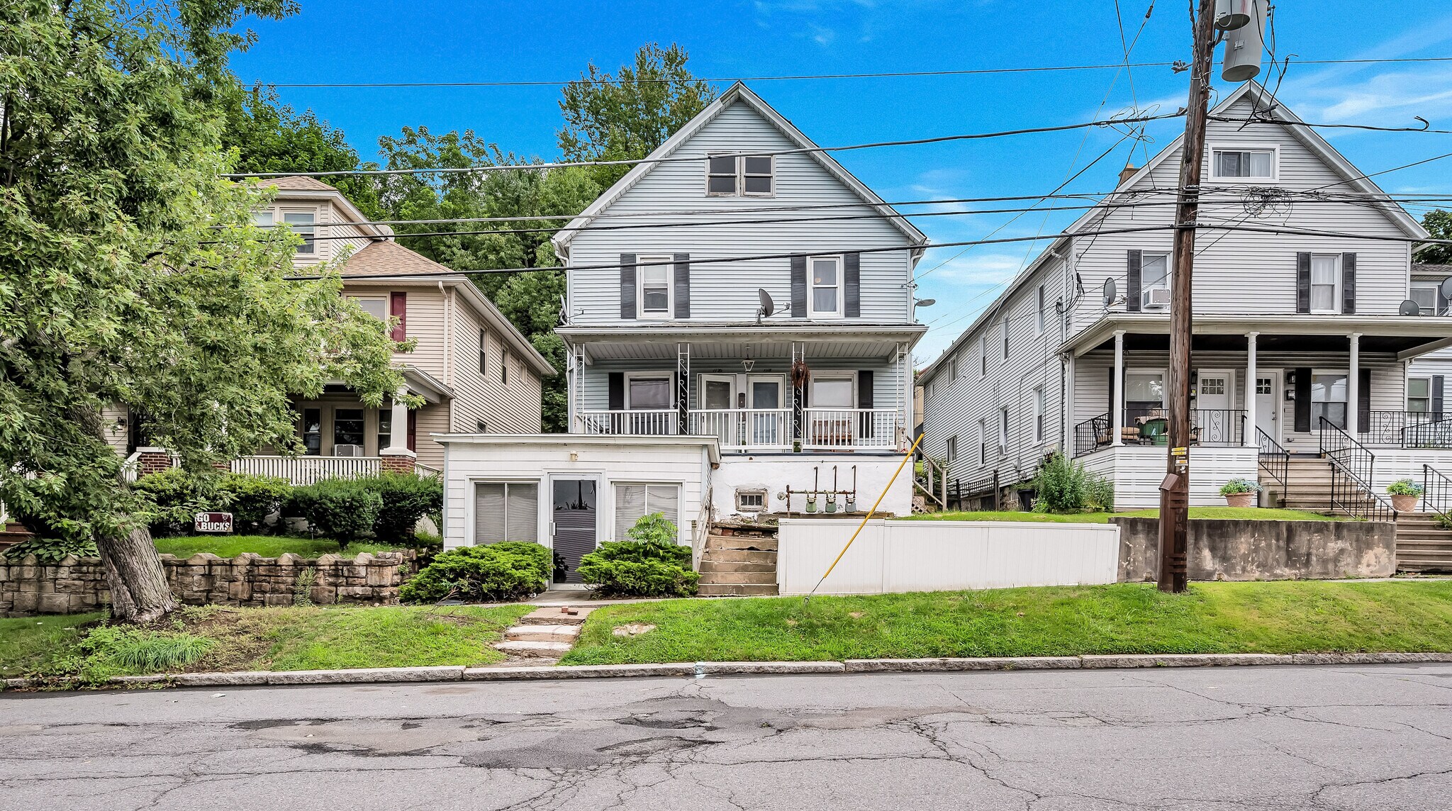 1120 Monroe Ave, Dunmore, PA 18509