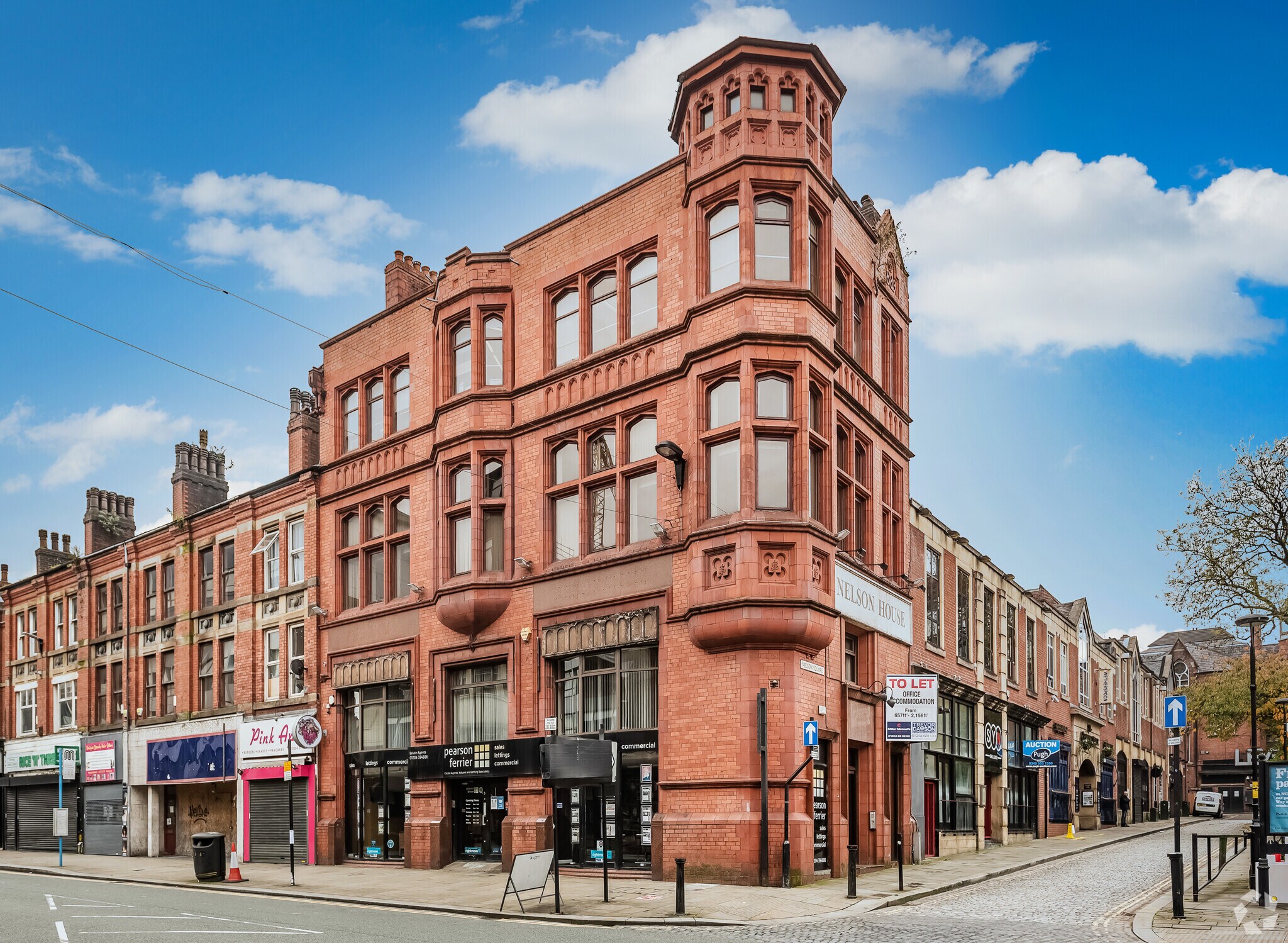 Nelson Sq, Bolton for lease Primary Photo- Image 1 of 5