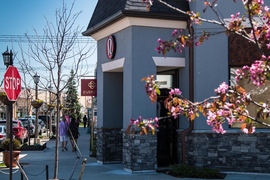 100-400 N Adams Rd, Rochester Hills, MI for lease - Building Photo - Image 2 of 11