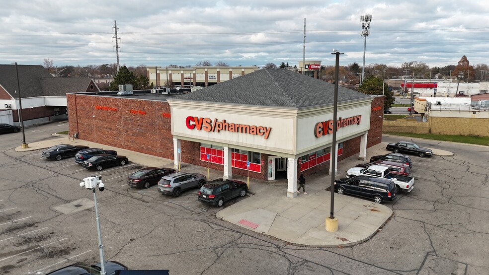 15405 Gratiot Ave, Detroit, MI for lease - Building Photo - Image 3 of 9