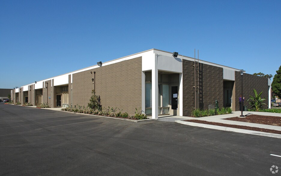 4120 Birch St, Newport Beach, CA for lease - Building Photo - Image 1 of 2