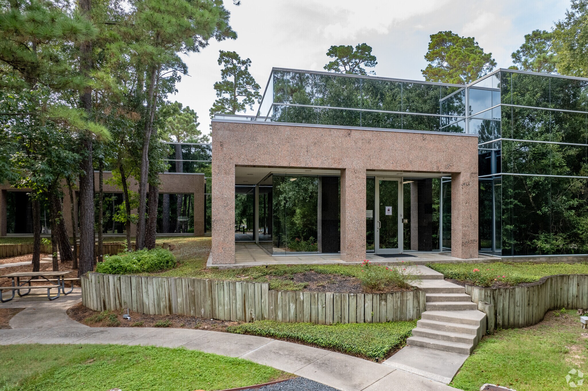 8665 New Trails Dr, The Woodlands, TX for sale Primary Photo- Image 1 of 1