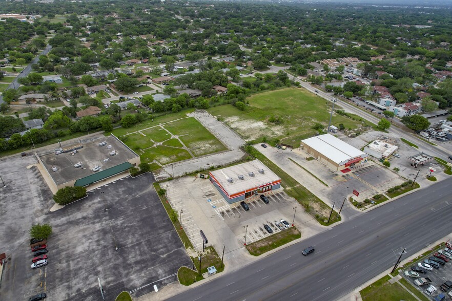 1920 Bandera Rd, San Antonio, TX for sale - Building Photo - Image 2 of 27