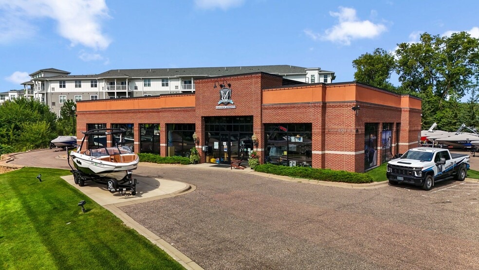 720 Galpin Lake Rd, Excelsior, MN for sale - Building Photo - Image 2 of 34