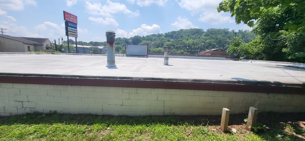 582 Butler St, Pittsburgh, PA for sale - Building Photo - Image 2 of 11