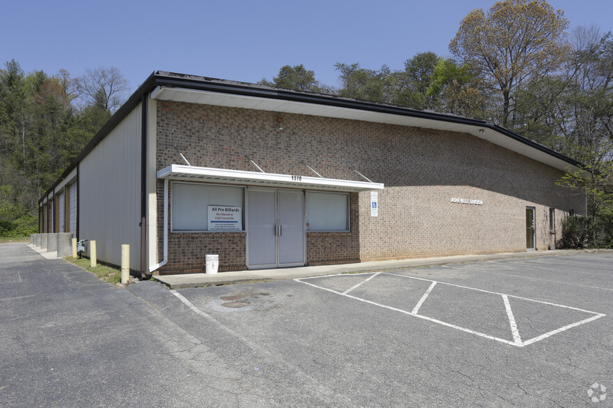 1370 Tunnel Rd, Asheville, NC for sale - Primary Photo - Image 1 of 1