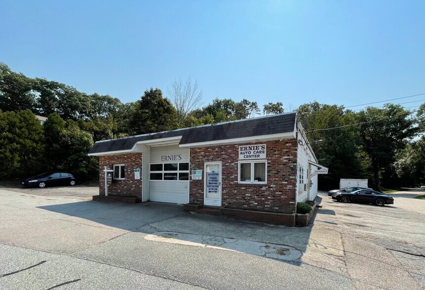 84 Danielson Pike, Scituate, RI for sale - Building Photo - Image 1 of 1