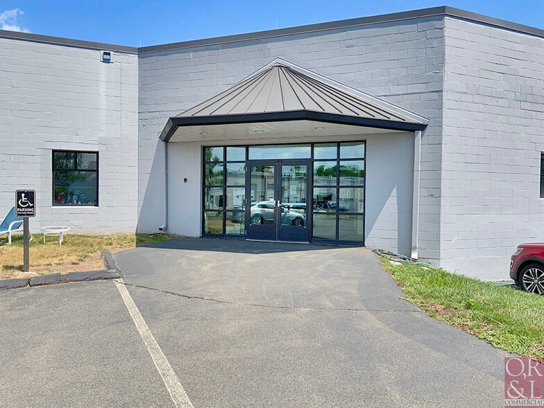 45 Ne Industrial Rd, Branford, CT for sale - Building Photo - Image 2 of 12