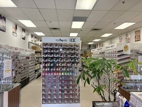 460-506 Gardiners Rd, Kingston, ON for lease Interior Photo- Image 1 of 3