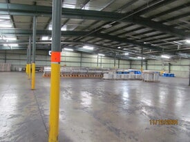 113 Industrial Park Dr, Lincolnton NC - Parking Garage