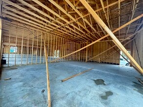 607 W Gray St, Norman, OK for lease Interior Photo- Image 1 of 1