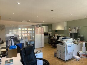 Cross Rd, Epping for lease Interior Photo- Image 1 of 3