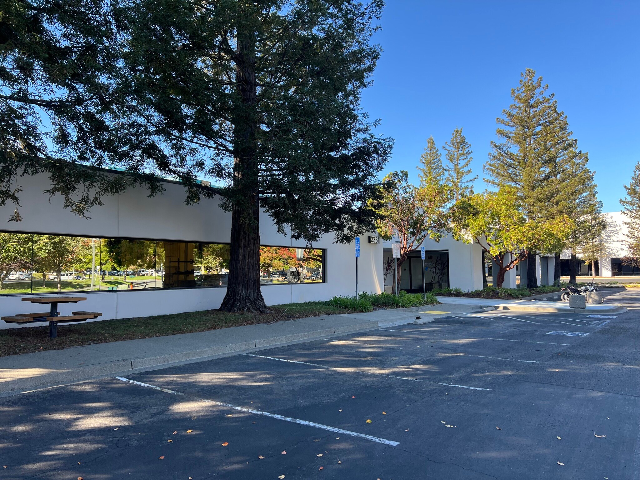 2331 Circadian Way, Santa Rosa, CA for lease Primary Photo- Image 1 of 7