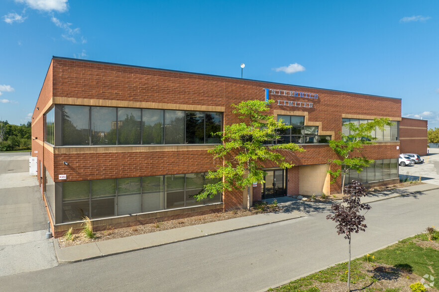 8 Abacus Rd, Brampton, ON for lease - Building Photo - Image 1 of 5