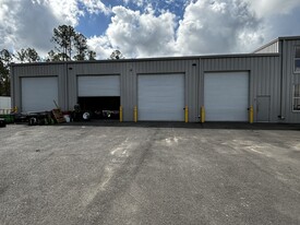 7585 Sportsman Club Rd, Jacksonville FL - Warehouse