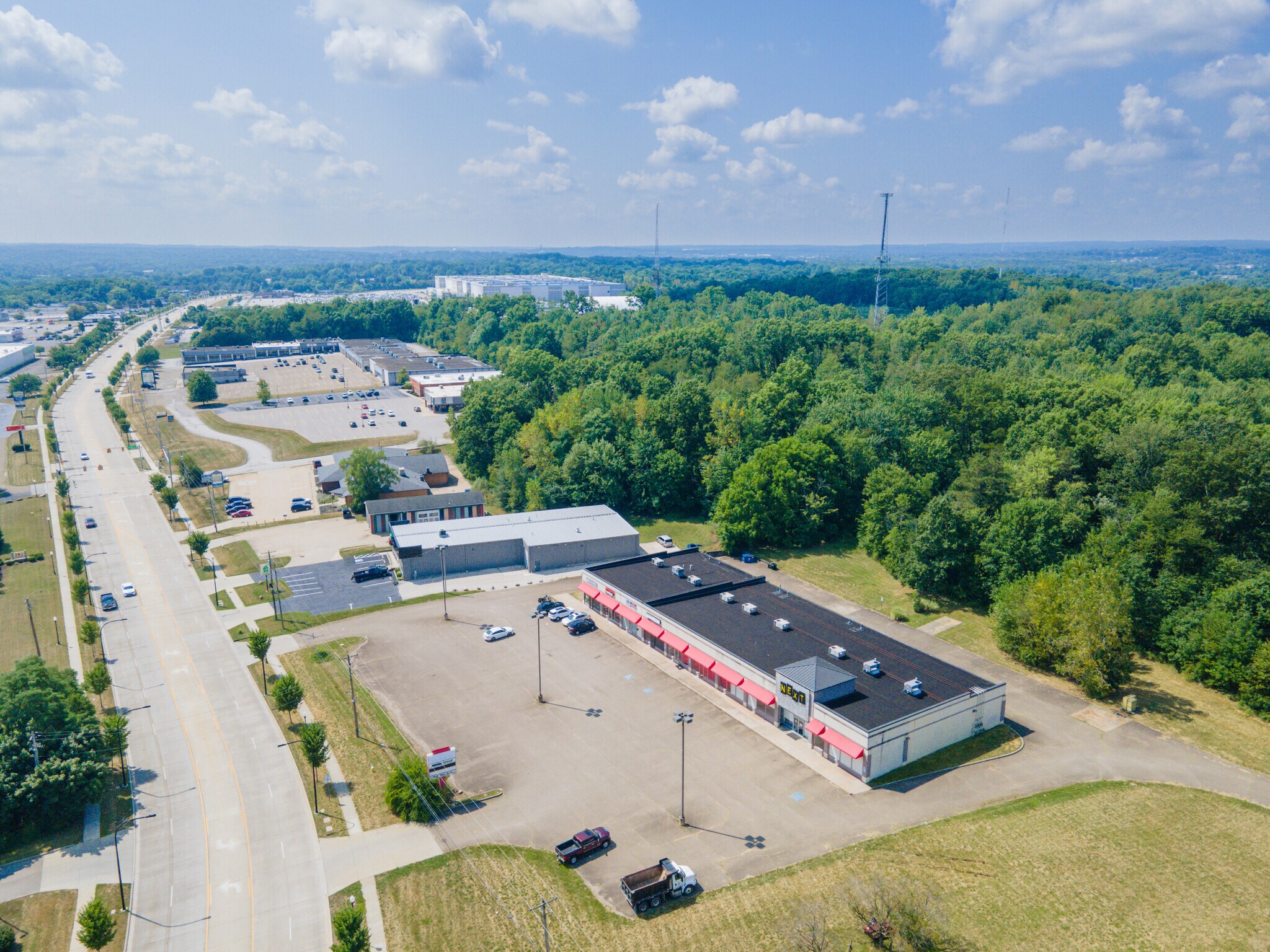 2052-2070 Romig Rd, Akron, OH for lease Building Photo- Image 1 of 72
