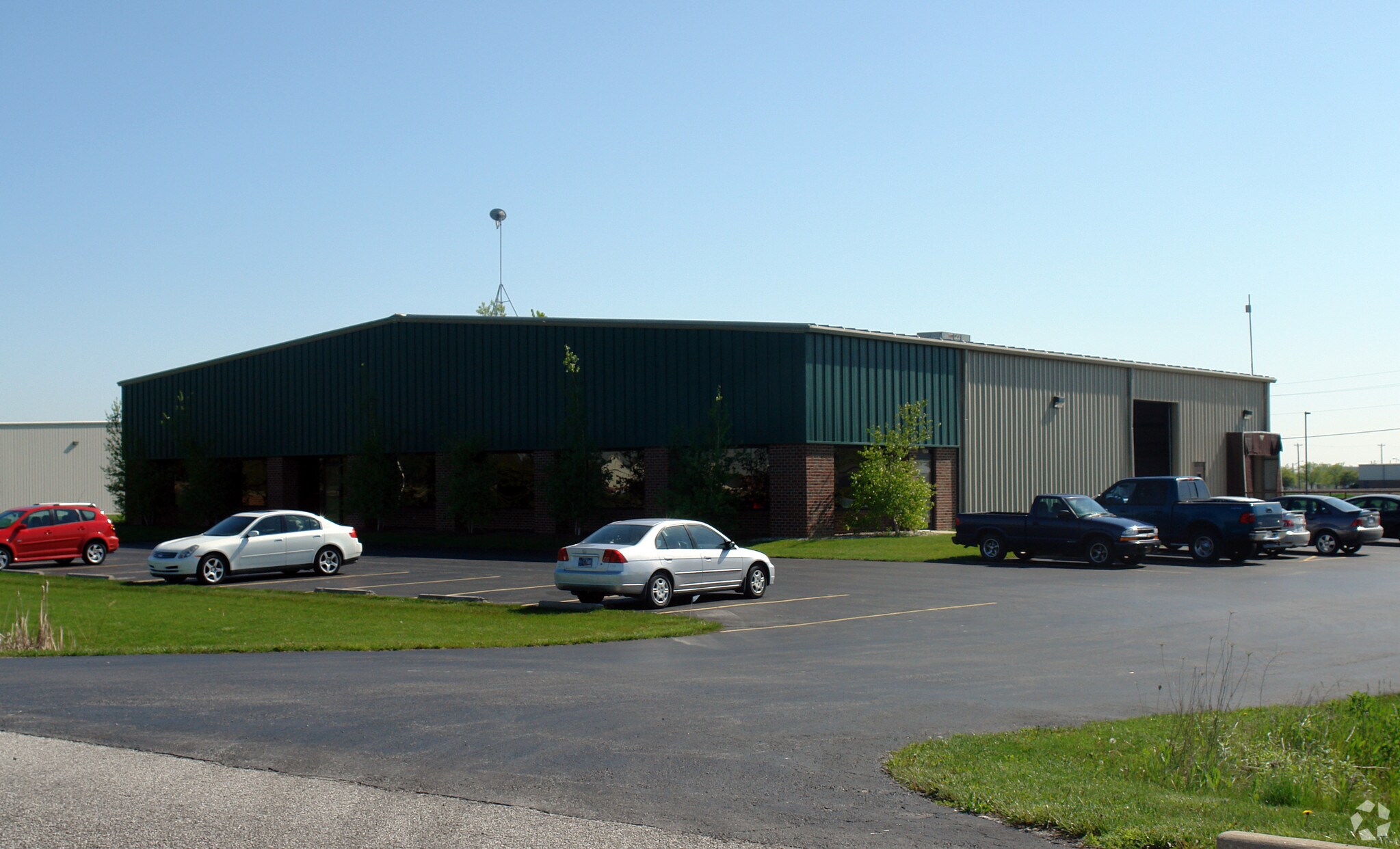 9205 Avionics Dr, Fort Wayne, IN for sale Primary Photo- Image 1 of 1