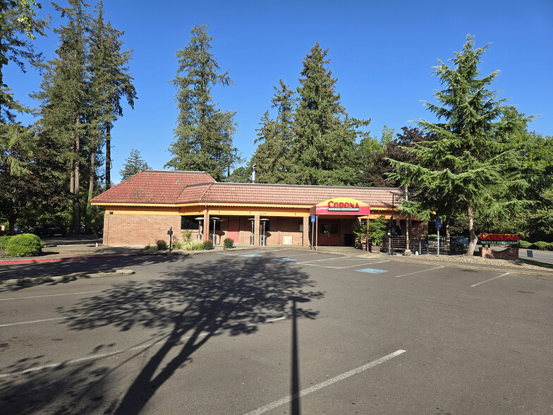 4250 SW Mercantile Dr, Lake Oswego, OR for lease - Building Photo - Image 1 of 6