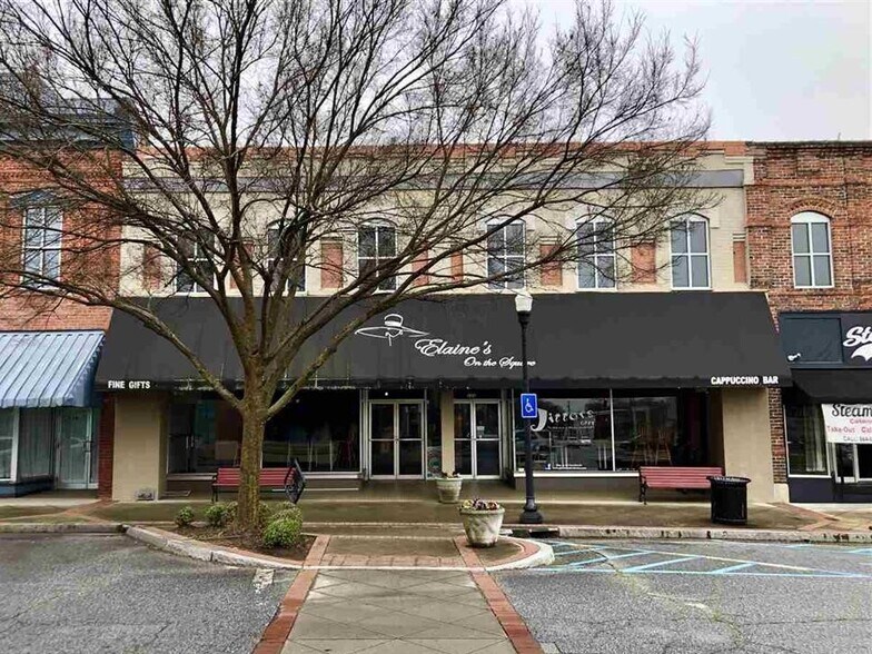 106 Musgrove St, Clinton, SC 29325