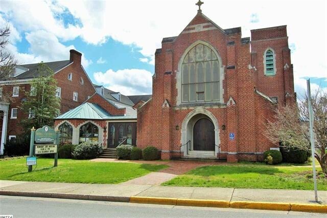 712 W Main St, Waynesboro, VA for sale Building Photo- Image 1 of 1