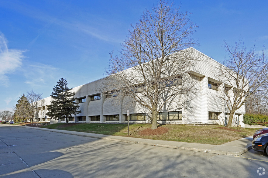 1000 John R Rd, Troy, MI for lease - Building Photo - Image 2 of 4