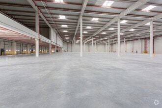 Calle Sierra de la Demanda, 51, Madrid, Madrid for lease Building Photo- Image 2 of 7