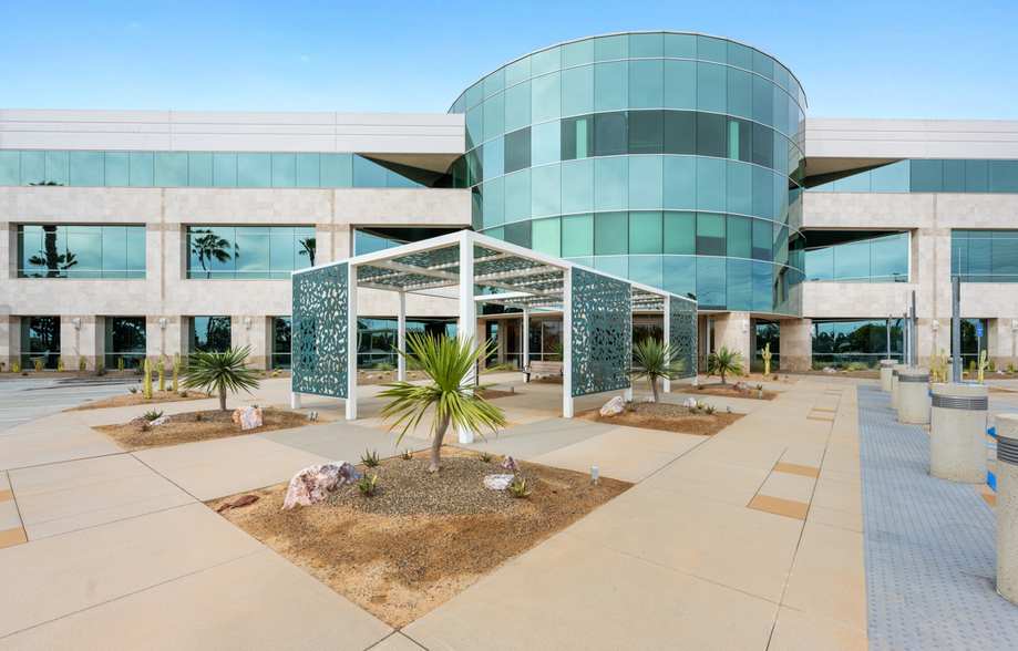 5855 Copley Dr, San Diego, CA for lease - Building Photo - Image 1 of 12