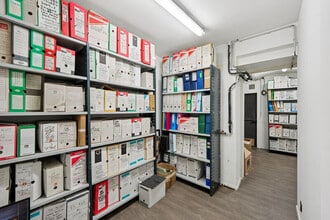 106 Avenue De Villiers, Paris for lease Interior Photo- Image 2 of 3