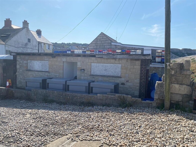 17 Pebble Lane, Portland for sale - Primary Photo - Image 1 of 5