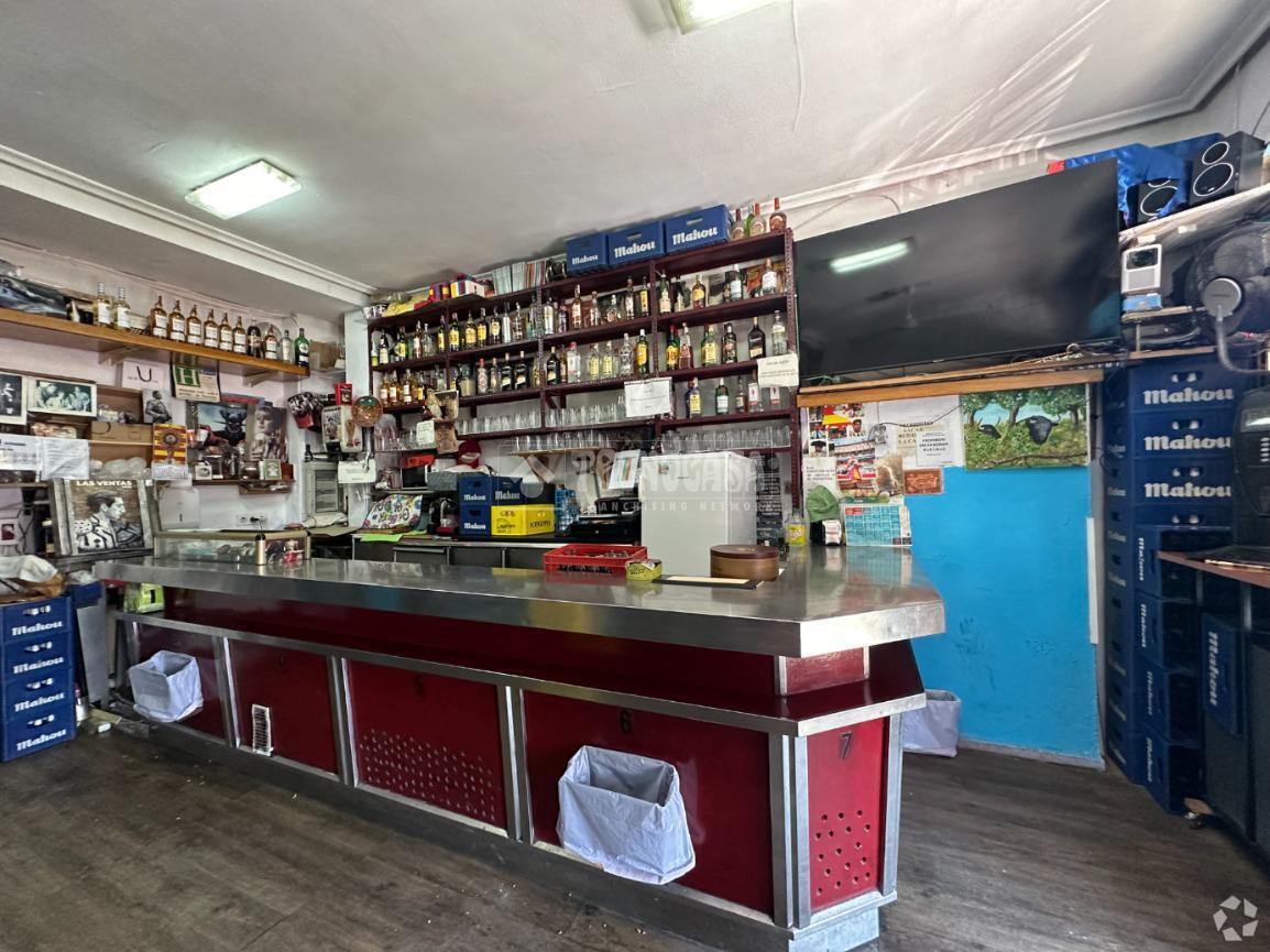 Madrid, MAD 28028 - Unit Puerta 03 -  - Interior Photo - Image 1 of 4